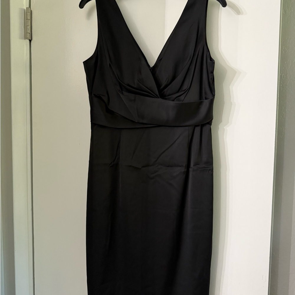 Elegant Black Sleeveless Dress